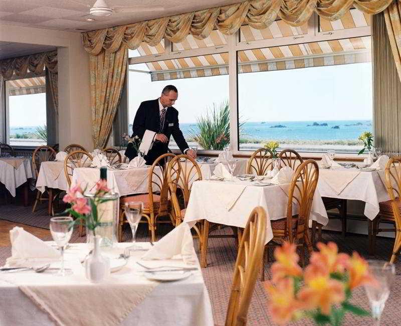 The Samares Coast Hotel & Apartments Saint Helier Ресторан фото