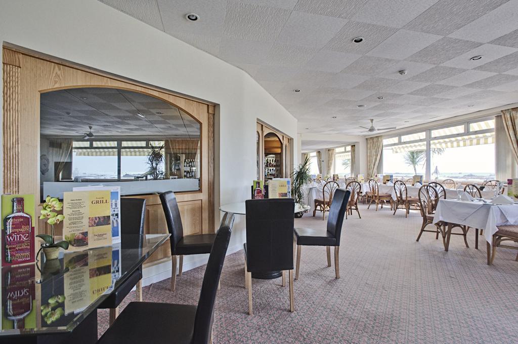 The Samares Coast Hotel & Apartments Saint Helier Ресторан фото